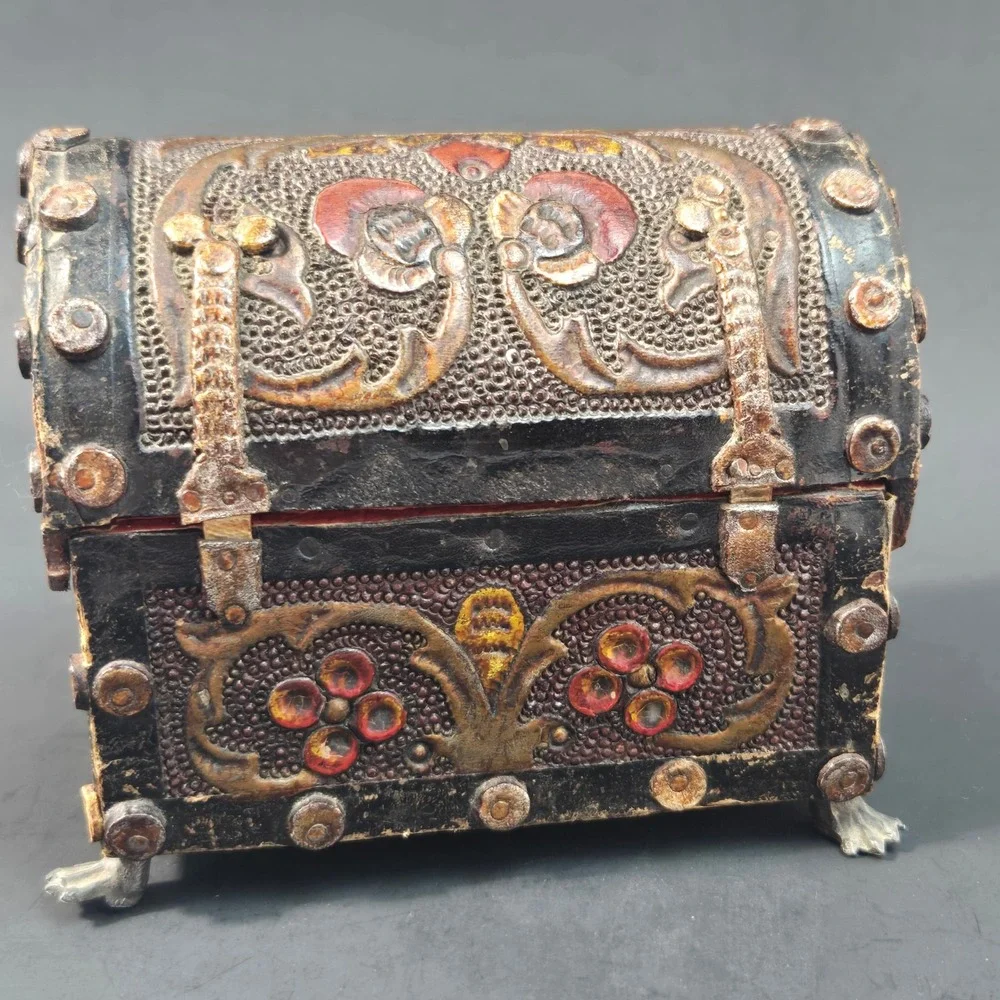 Antique Peruvian Tooled Leather Dome Chest Vintage Trinket Box Claw Feet 5